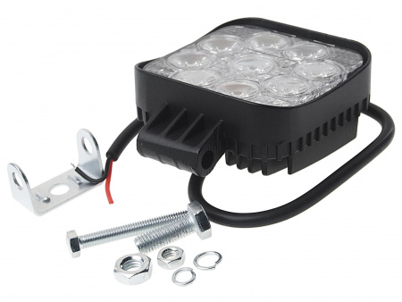 Фара рабочего света W-132S квадратная, дальний свет 9LED 27W (82х82x38мм) 10-30V ВЫМПЕЛ /1/40